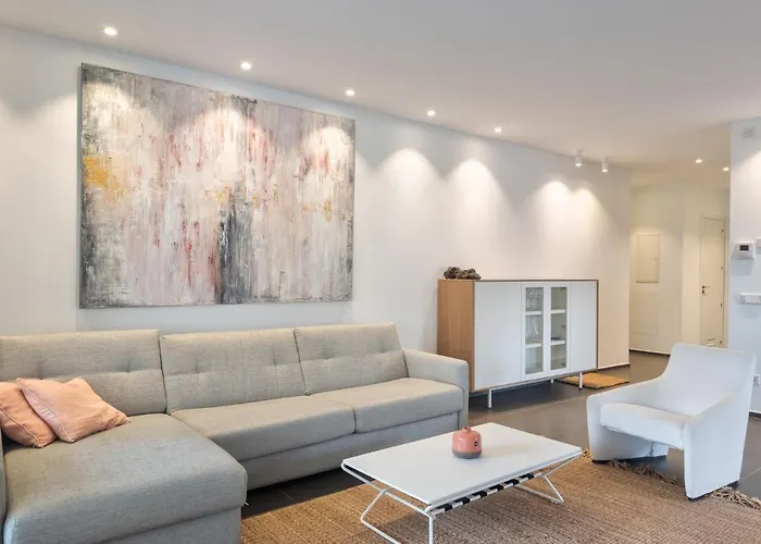 Ancor 1-1 Pool View 2b